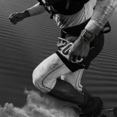 Apple Watch Ultra GPS + Cellulaire - Boîtier Titane 49mm - Boucle Trail Jaune / Beige